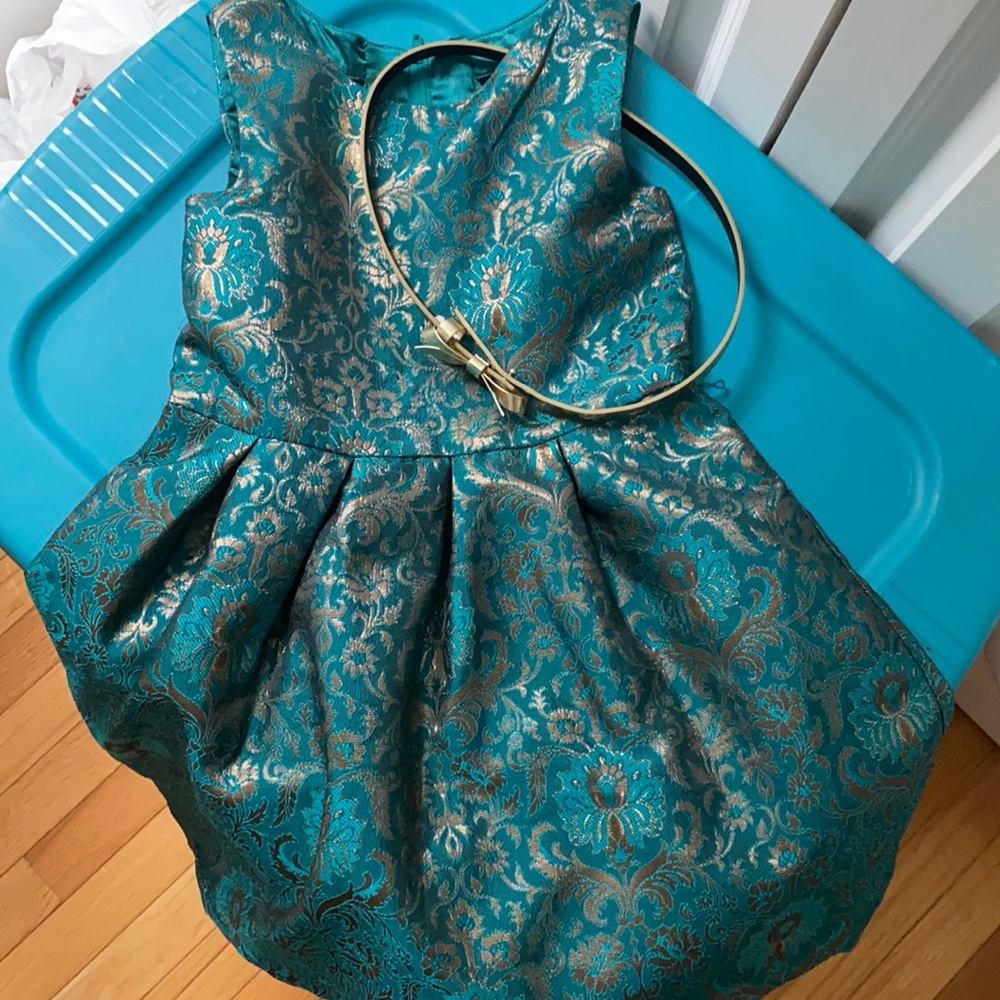 Green and gold Christmas dress